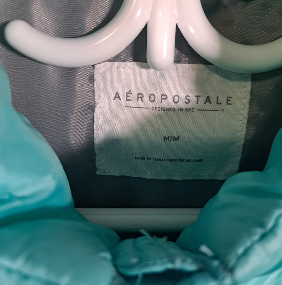 3/$15 Aeropostle Blue Zip Up Puff Vest Medium - Picture 2 of 8